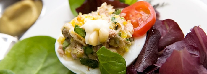 Danie z przepisu - jajka faszerowane tuńczykiem